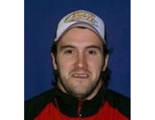 JEROEN KUSTERMANS (CHIEFS LEUVEN) ARR&Ecirc;TE LE HOCKEY SUR GLACE