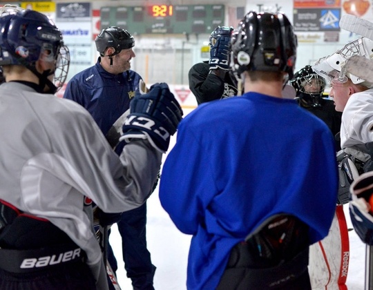 Un sport &Atilde;&copy;tudes Hockey sur glace ouvert &Atilde;&nbsp; tous &Atilde;&nbsp; Li&Atilde;&uml;ge!